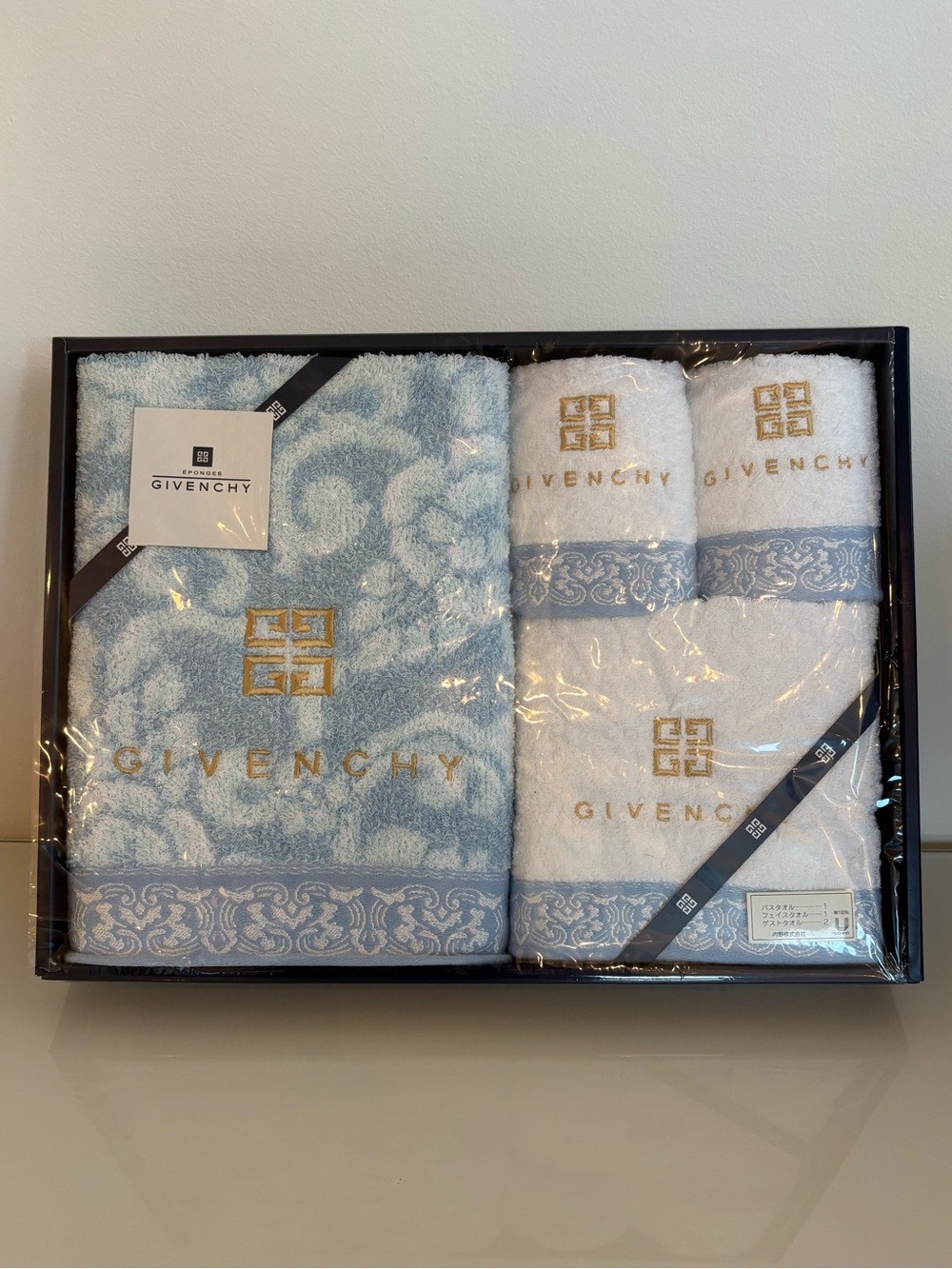 Givenchy 4-Piece Towel Gift Set Blue White Gold NIB Japan